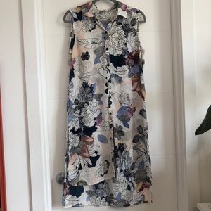 Floral Tunic Top EUC, SZ L